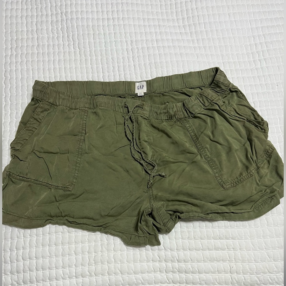 GAP linen drawstring shorts